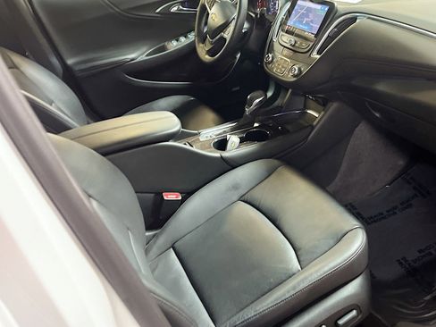 Used 2023 Chevrolet Malibu LT w/ Redline Edition FWD image 31