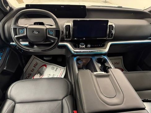 New 2025 Ford Expedition Max Platinum w/ Stealth Performance Package image 21