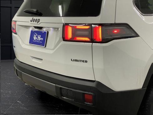 New 2026 Jeep Cherokee Limited image 36