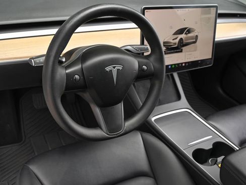 Used 2023 Tesla Model 3 Standard Range RWD image 12
