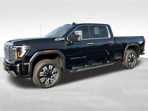 Used 2025 GMC Sierra 2500 Denali image 12