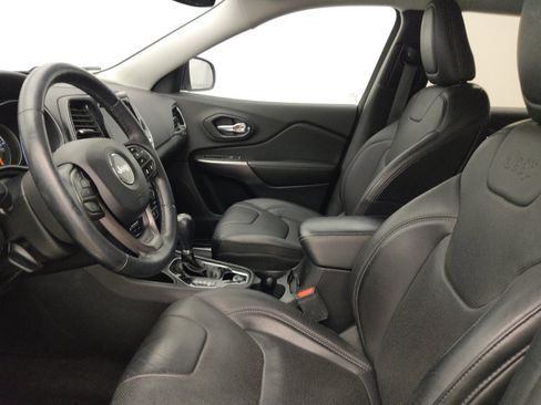 Used 2020 Jeep Cherokee Limited w/ Technology Group image 17