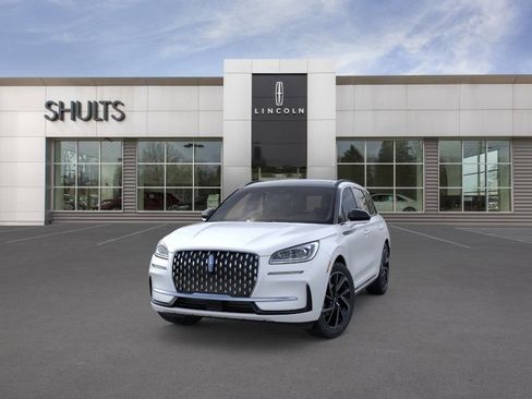 New 2026 Lincoln Corsair Grand Touring image 2