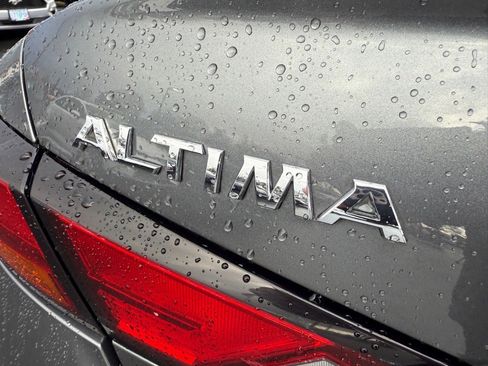 Used 2021 Nissan Altima 2.5 SV image 4