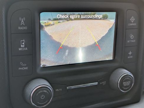 Used 2018 Jeep Wrangler Unlimited Sport AWD/4WD image 16