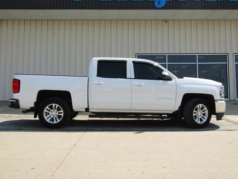 Used 2017 Chevrolet Silverado 1500 LT w/ All Star Edition AWD/4WD image 2