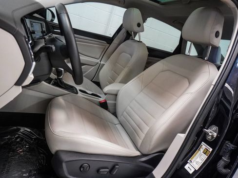 Used 2024 Volkswagen Jetta SE FWD image 36
