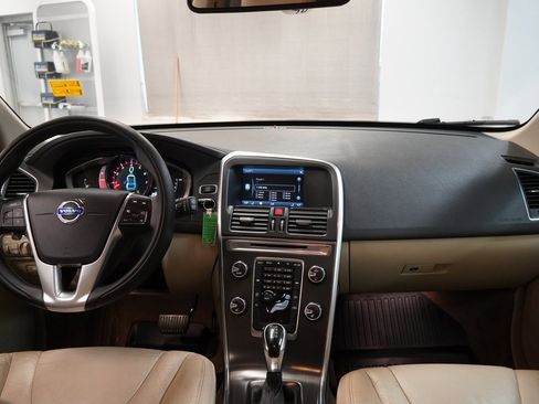 Used 2014 Volvo XC60 T6 image 9