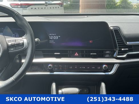 Used 2024 Kia Sportage EX FWD image 16