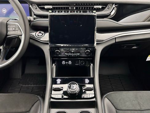 New 2025 Jeep Grand Cherokee Trailhawk w/ Advanced Protech Group II image 36