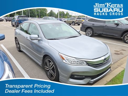 Used 2017 Honda Accord Touring image 1