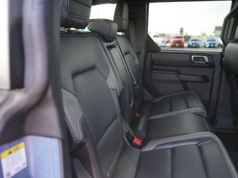 Used 2025 Ford Bronco Outer Banks w/ Sasquatch Package image 16