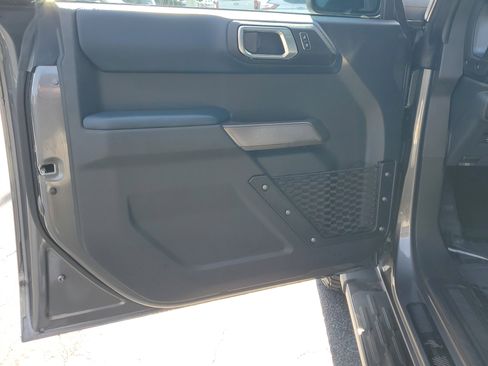 Used 2023 Ford Bronco Outer Banks image 17