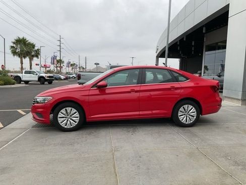Used 2019 Volkswagen Jetta S w/ Driver Assistance Package FWD image 4