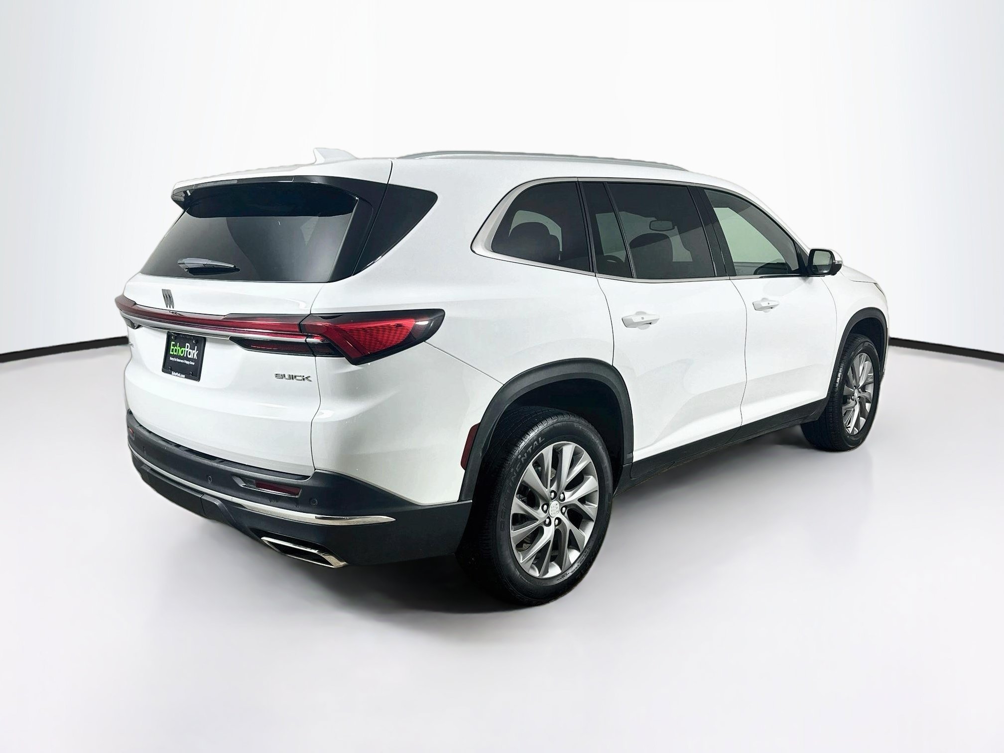 Used 2025 Buick Enclave Preferred FWD image 9