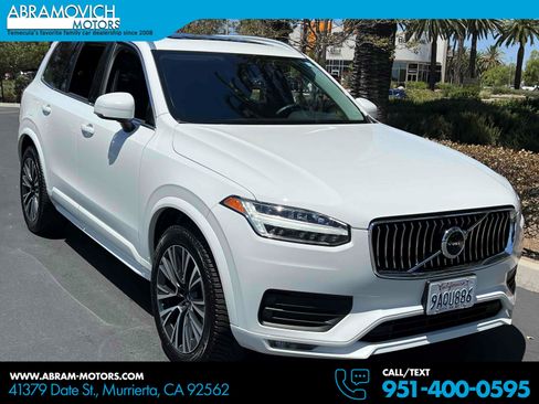 Used 2022 Volvo XC90 T5 Momentum AWD/4WD image 1