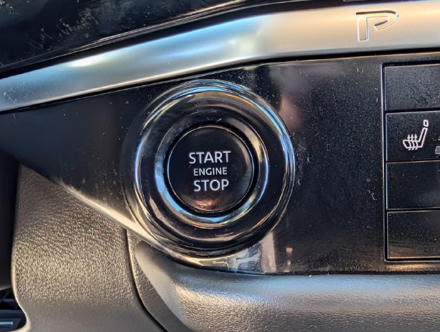 Used 2026 Nissan Pathfinder SV FWD image 30