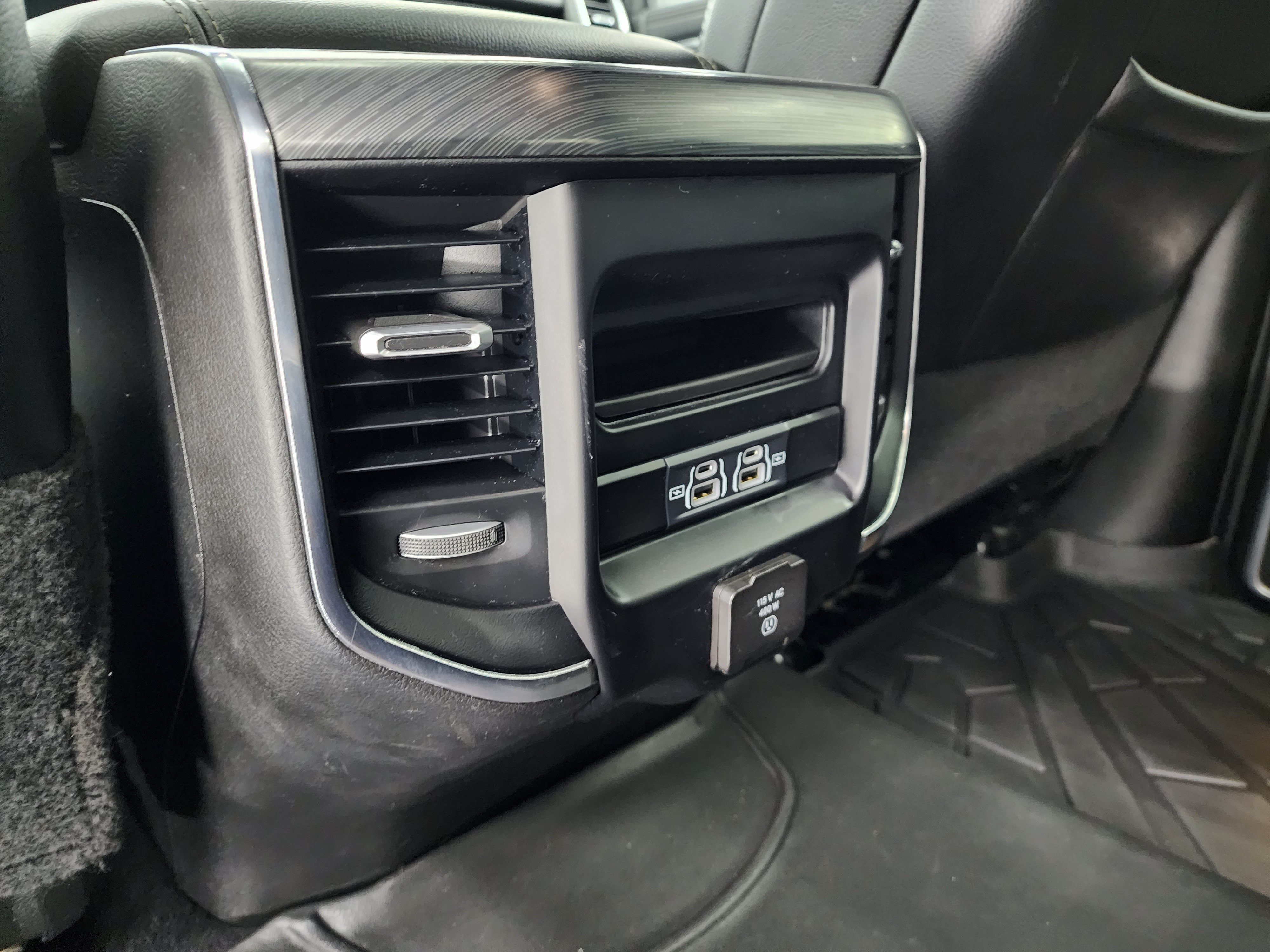 Used 2024 RAM 2500 Laramie w/ Sport Appearance Package AWD/4WD image 38