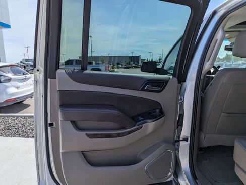 Certified 2020 Chevrolet Suburban LT AWD/4WD image 30