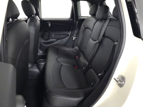 Used 2021 MINI Cooper 4-Door Hardtop FWD image 27
