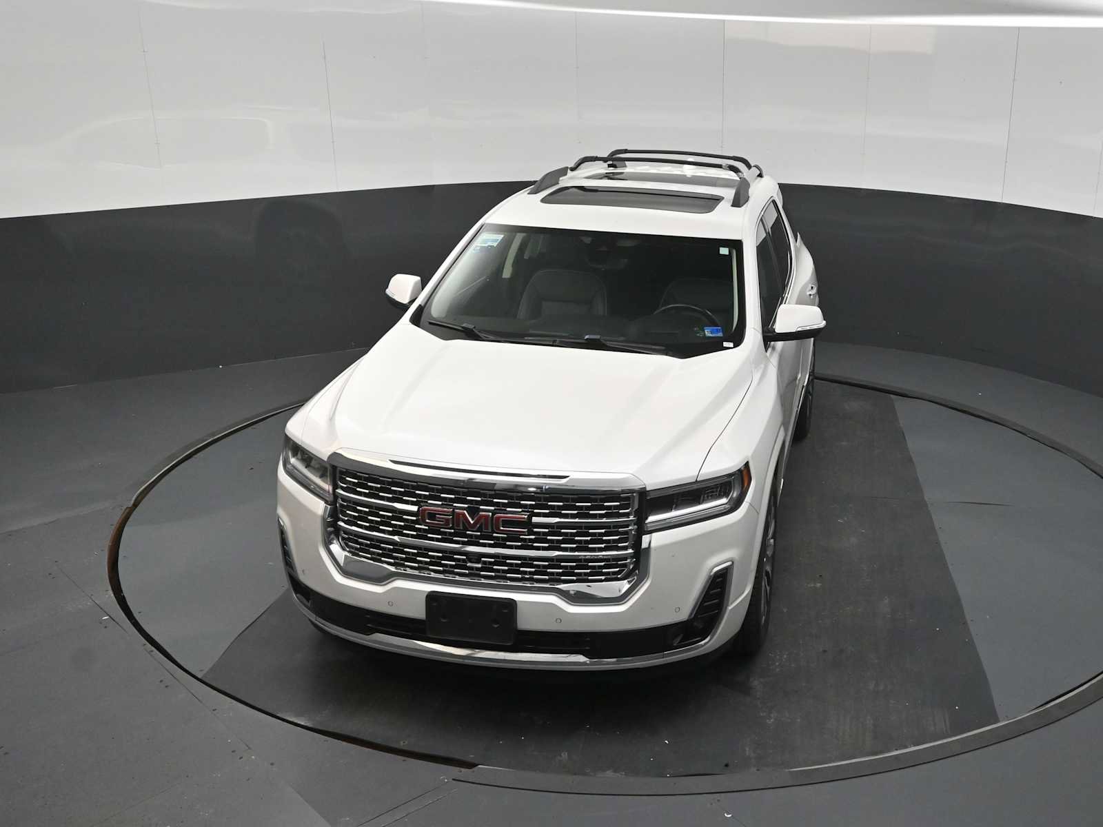 Used 2022 GMC Acadia Denali w/ Denali Ultimate Package AWD/4WD image 14
