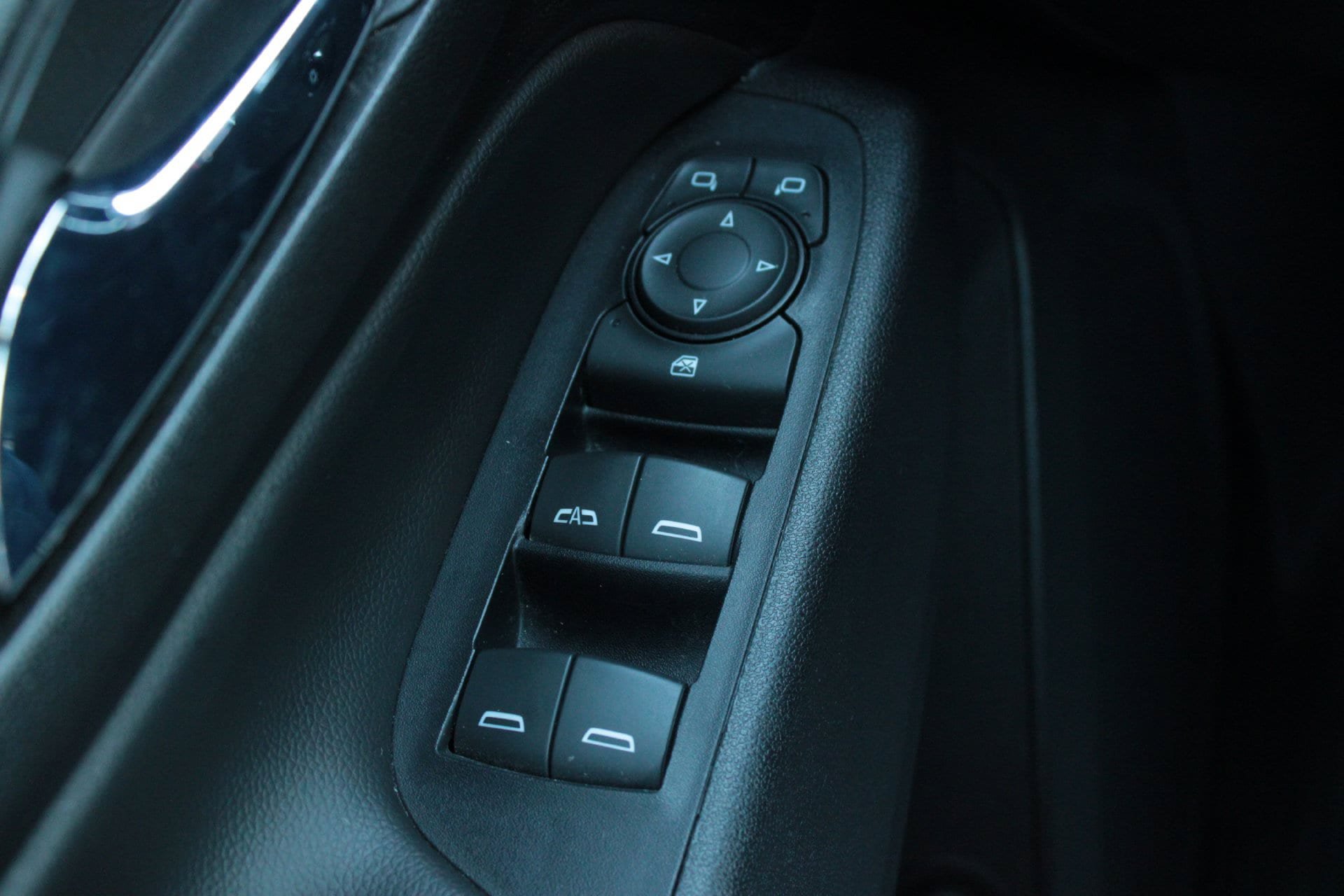Used 2019 Chevrolet Equinox LT AWD/4WD image 26