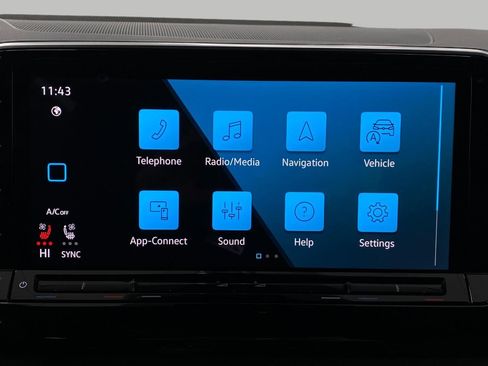 New 2026 Volkswagen Atlas Cross Sport SE image 23