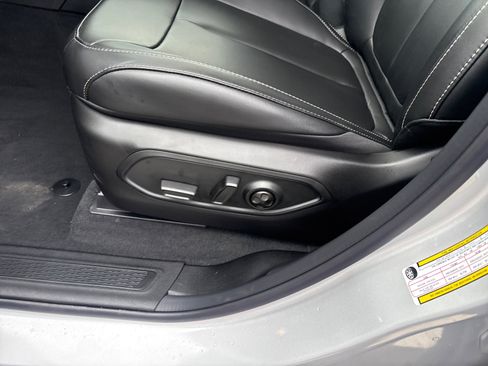 New 2026 Jeep Grand Cherokee Limited image 18