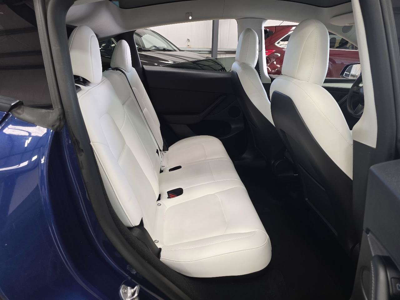 Used 2023 Tesla Model Y Performance AWD/4WD image 21