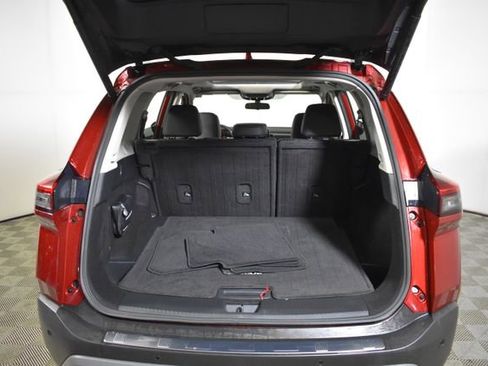 Certified 2023 Nissan Rogue SV w/ SV Premium B Package AWD/4WD image 31