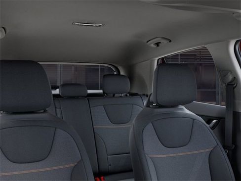 New 2025 Kia Niro LX image 27