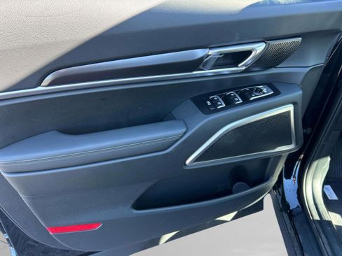 New 2025 Kia Telluride S image 21