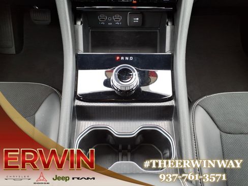 Certified 2024 Jeep Grand Cherokee Altitude image 23