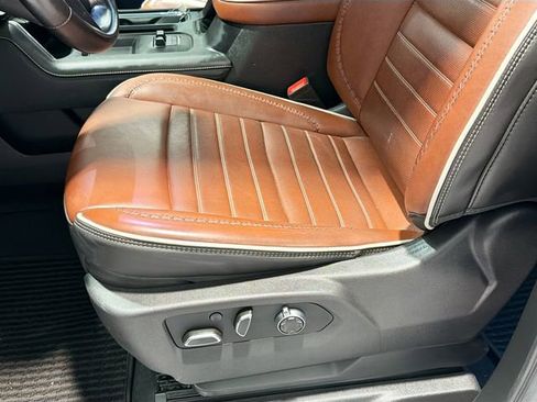 Certified 2024 GMC Sierra 2500 Denali Ultimate w/ Max Trailering Package image 19