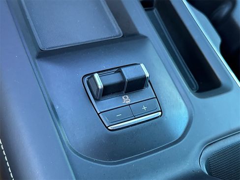 Used 2024 GMC Sierra 3500 Denali Ultimate image 31