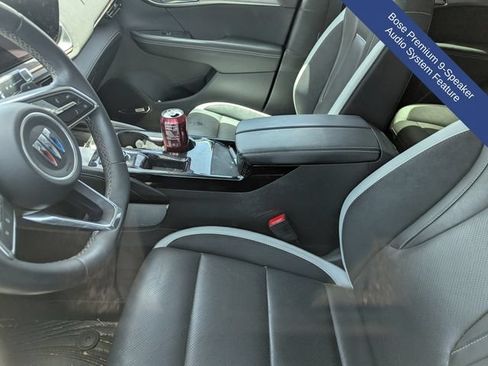 Used 2025 Buick Envision Sport Touring AWD/4WD image 10