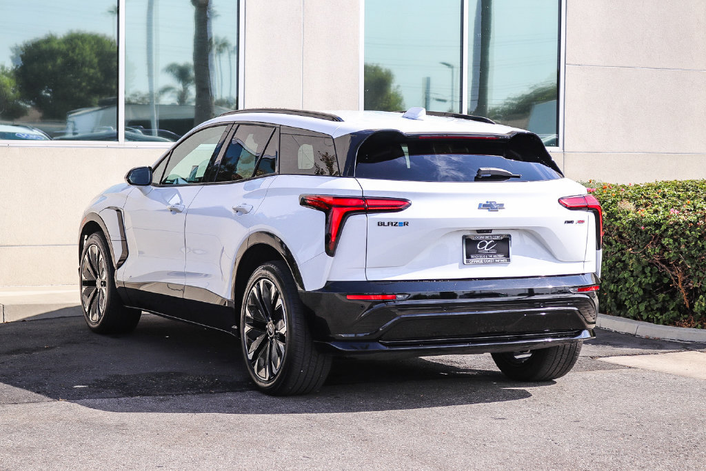 Used 2024 Chevrolet Blazer EV RS AWD/4WD image 6