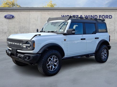 Certified 2023 Ford Bronco Badlands image 3