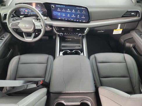 New 2026 Chevrolet Suburban Z71 w/ Comfort Package image 19