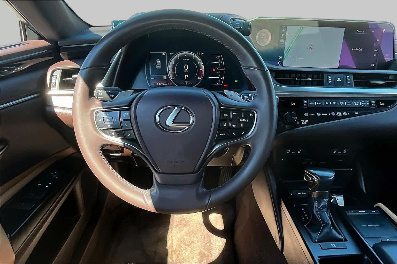 Used 2019 Lexus ES 350 w/ Premium Package FWD image 6