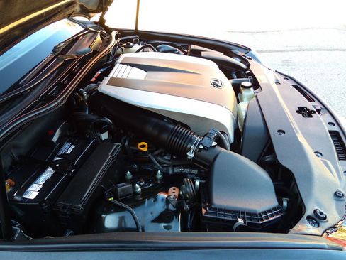 Used 2018 Lexus IS 300 F Sport w/ F Sport Package image 18