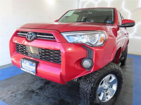Used 2020 Toyota 4Runner SR5 AWD/4WD image 1