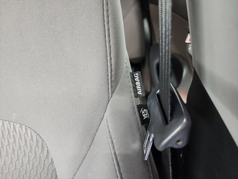 Used 2018 Hyundai Santa Fe Sport image 35