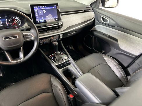 Used 2022 Jeep Compass Latitude image 21