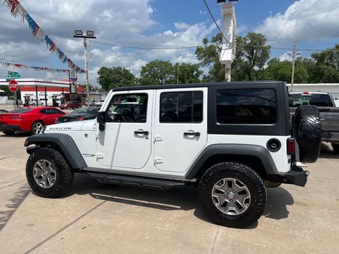 Used 2018 Jeep Wrangler Unlimited Rubicon w/ Max Tow Package AWD/4WD image 7