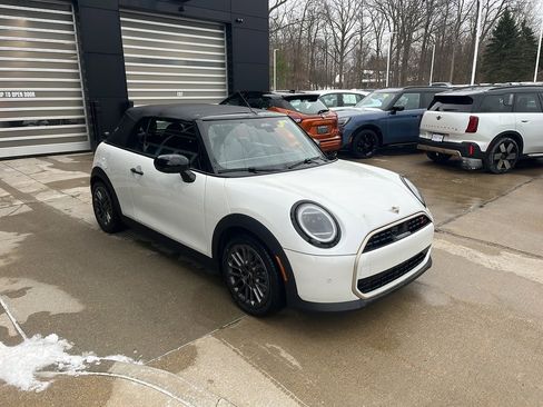 New 2026 MINI Cooper S image 2