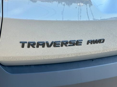 Used 2023 Chevrolet Traverse RS AWD/4WD image 26