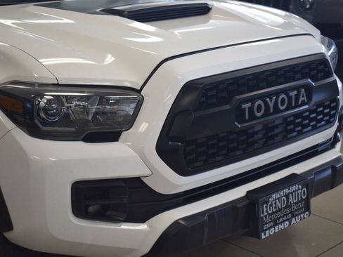 Used 2017 Toyota Tacoma TRD Pro AWD/4WD image 7