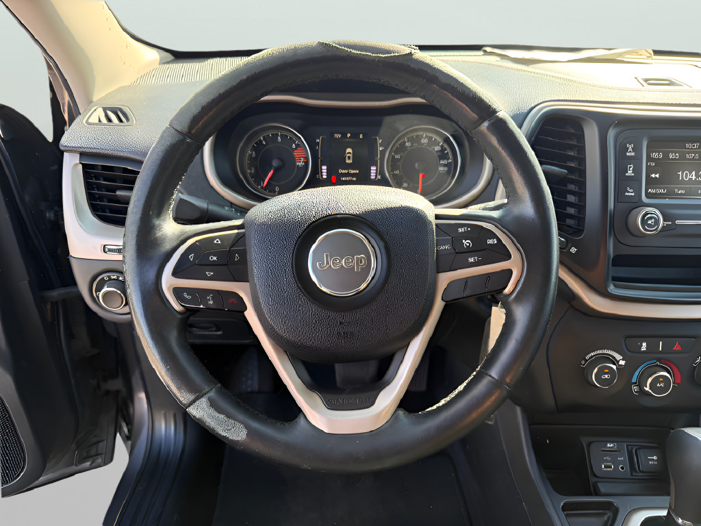Used 2016 Jeep Cherokee Sport FWD image 22