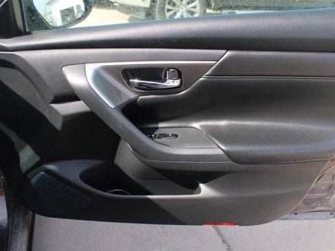 Used 2015 Nissan Altima 2.5 SL w/ Moonroof Package image 7
